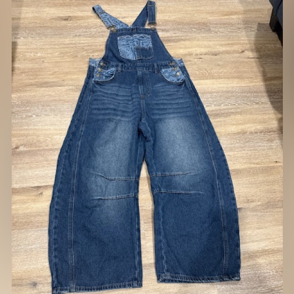 Heng Sheng Women's Blue Denim Overalls flare legs Size L - Picture 3 of 11